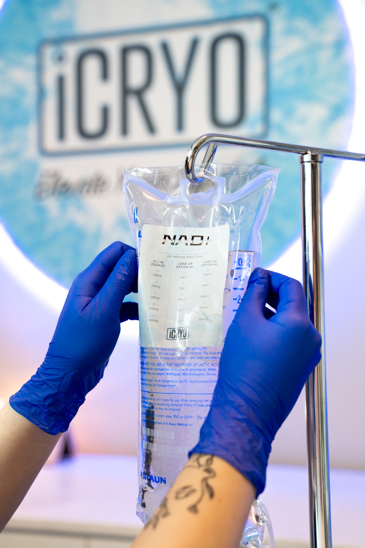 iCRYO Clifton Park NAD+ IV infusion bag with dosing chart